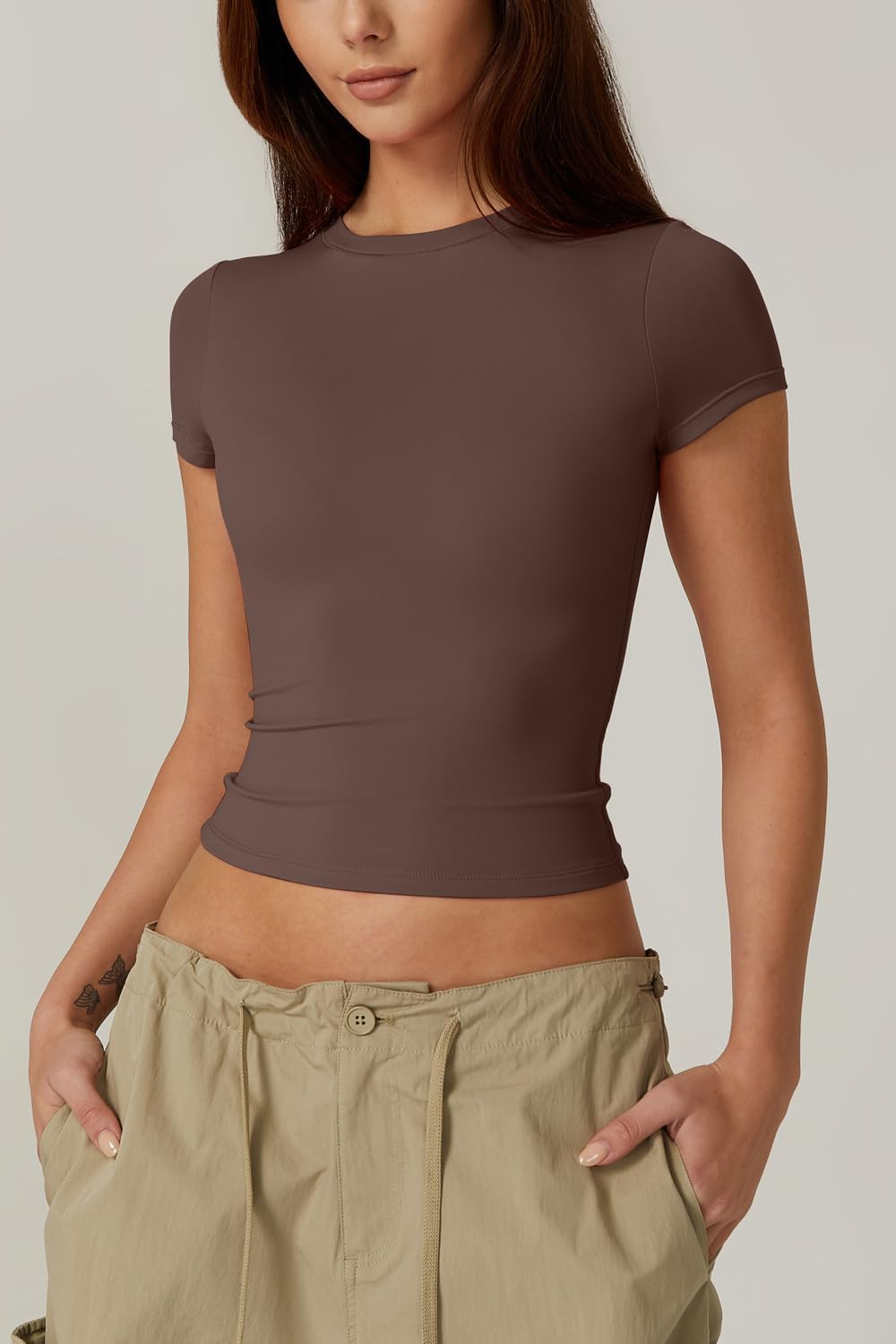 QINSEN Women's Crew Neck Short Sleeve Double-Layer Tops Basic Slim Fit Going Out T Shirt