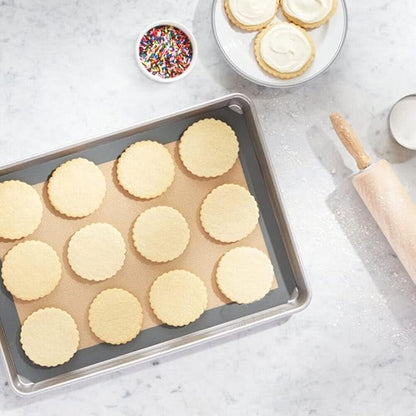 Silicone Baking Mat, Reusable Food Baking mats Non-Stick Reusable Pizza Bakeware Mat for Making Macaroon, Pizza, Cookie, Pastry, Bread, Bun, 42  29.5cm16.54  11.61 in