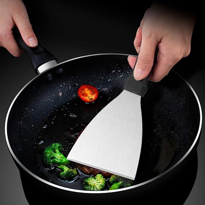 GSHLLO Stainless Steel Triangular Spatula - Heavy Duty Griddle Scraper  Food Service Spatula - Small Pancake Flipper for Home Kitchen