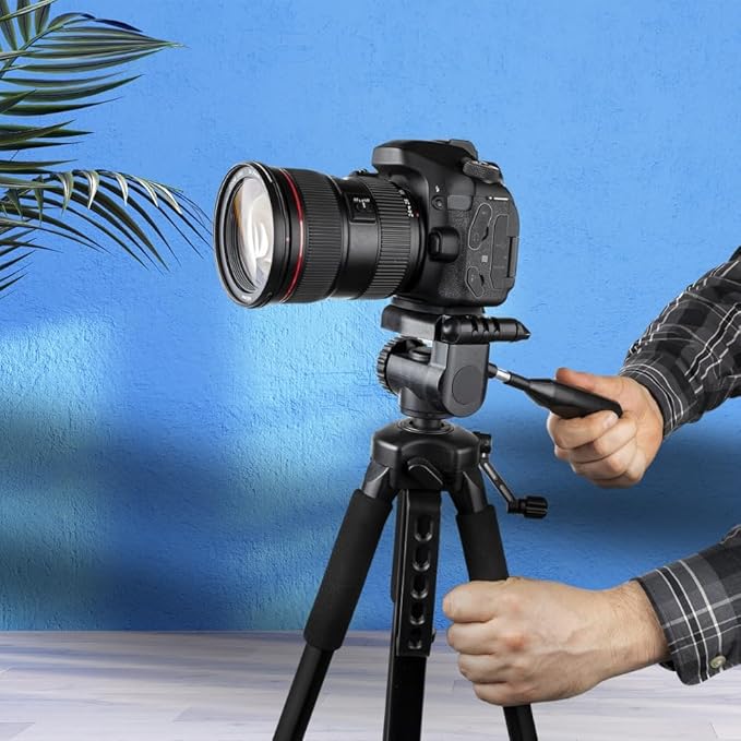 Ultimaxx Professional 60-inch Aluminum Alloy Tripod with Carrying Case Compatible with Canon, Nikon, Sony, Samsung, Olympus, Panasonic and Pentax DSLR Cameras  Camcorder