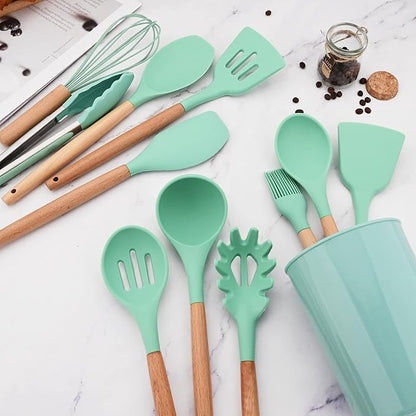 1pc Green Silicone Solid Spoons Cooking Large Serving Spoon, Heat Resistant Cooking Utensils for Kitchen Cooking Baking Stirring Mixing Tools