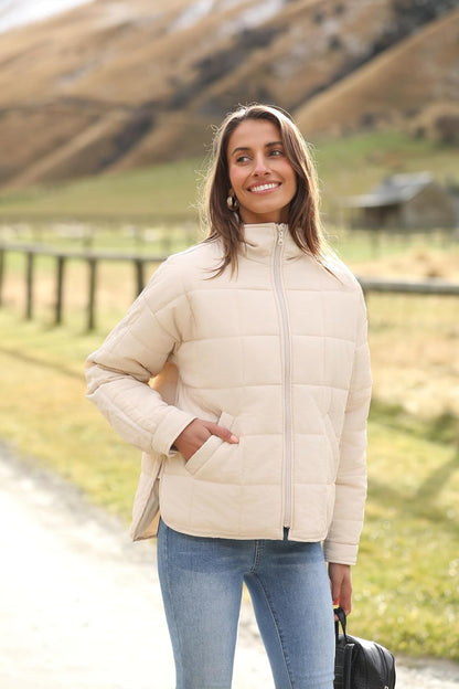 Watashi Women Quilted Puffer Jacket Lightweight Down Coat Long Sleeve Full Zipper Oversized Packable Short Puffer Jackets