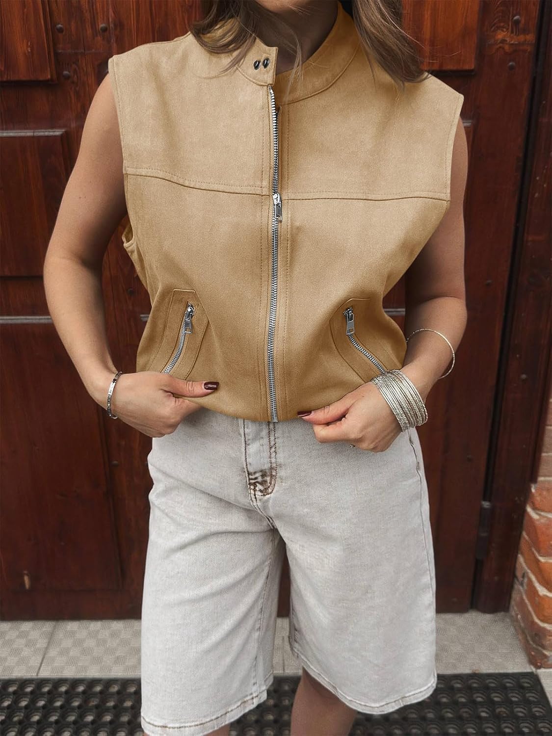 Womens Zip Up Faux Suede Vest Cropped Cap Sleeve Trendy Casual Pleated Vest Jackets Fall Loose Fit Outerwear