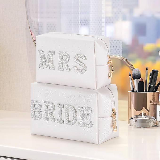 Etercycle Bride Letter Makeup Bag, Bride To Be Gifts Bling Pearl Rhinestone Patch Cosmetic Bag, Waterproof PU Travel Toiletry Bag for Bachelorette Party Women Wedding Bridal (Silver)