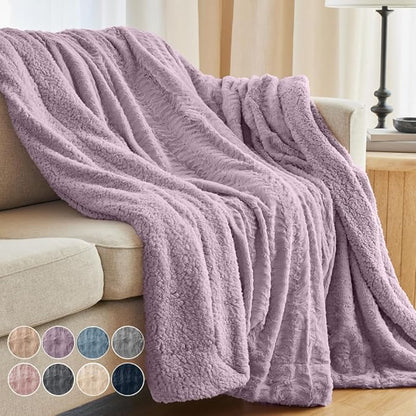The Connecticut Home Co Throw Blanket for Couch, Soft Luxury Home Decor Faux Fur and Sherpa, Cozy Warm Throws for Bed, Gift for Women, Bedding Accent Blankets for Sofa Beds Chair, 65x50, Purple