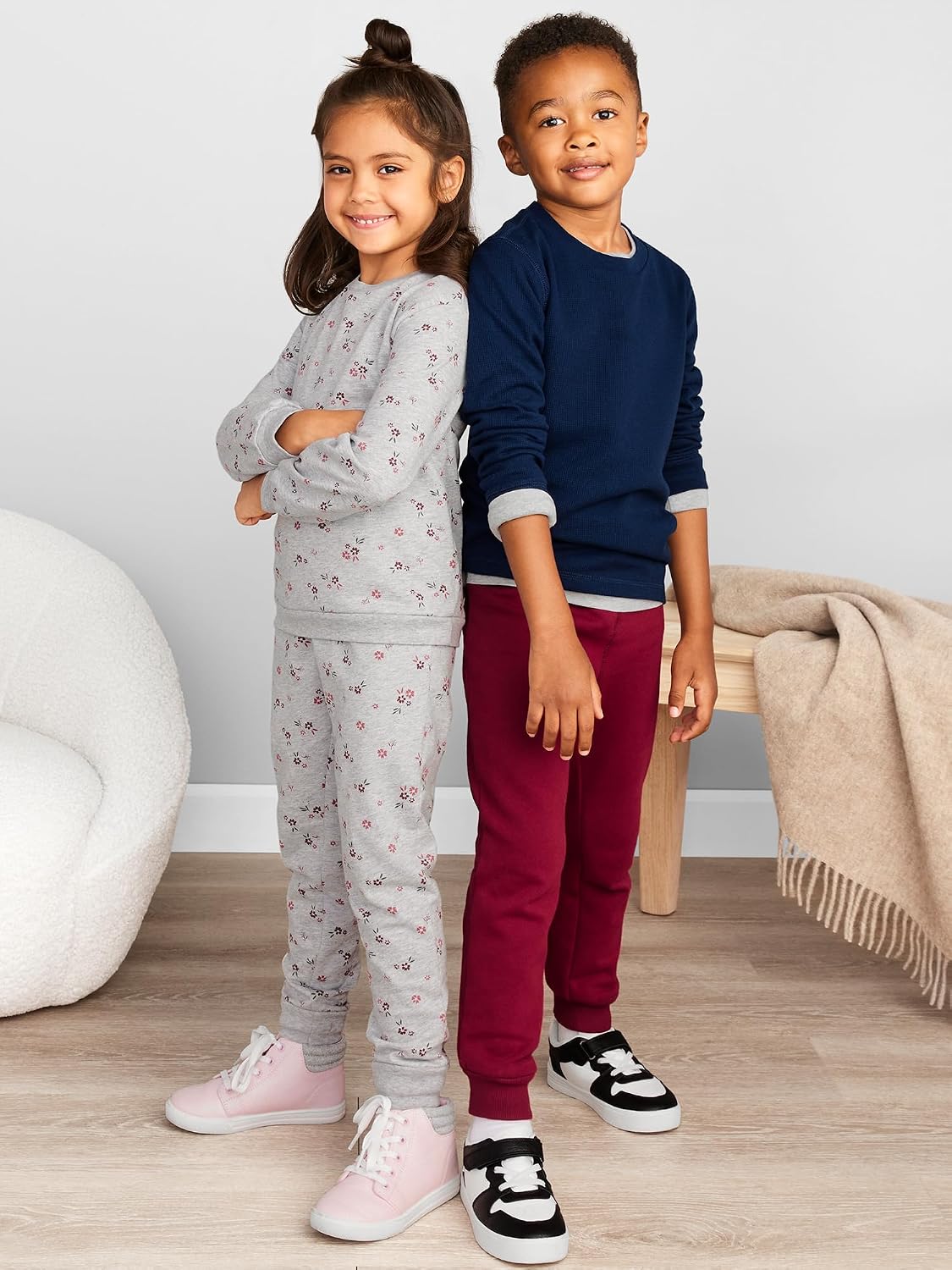 Simple Joys by Carter's Girls 4 piece Playwear Set