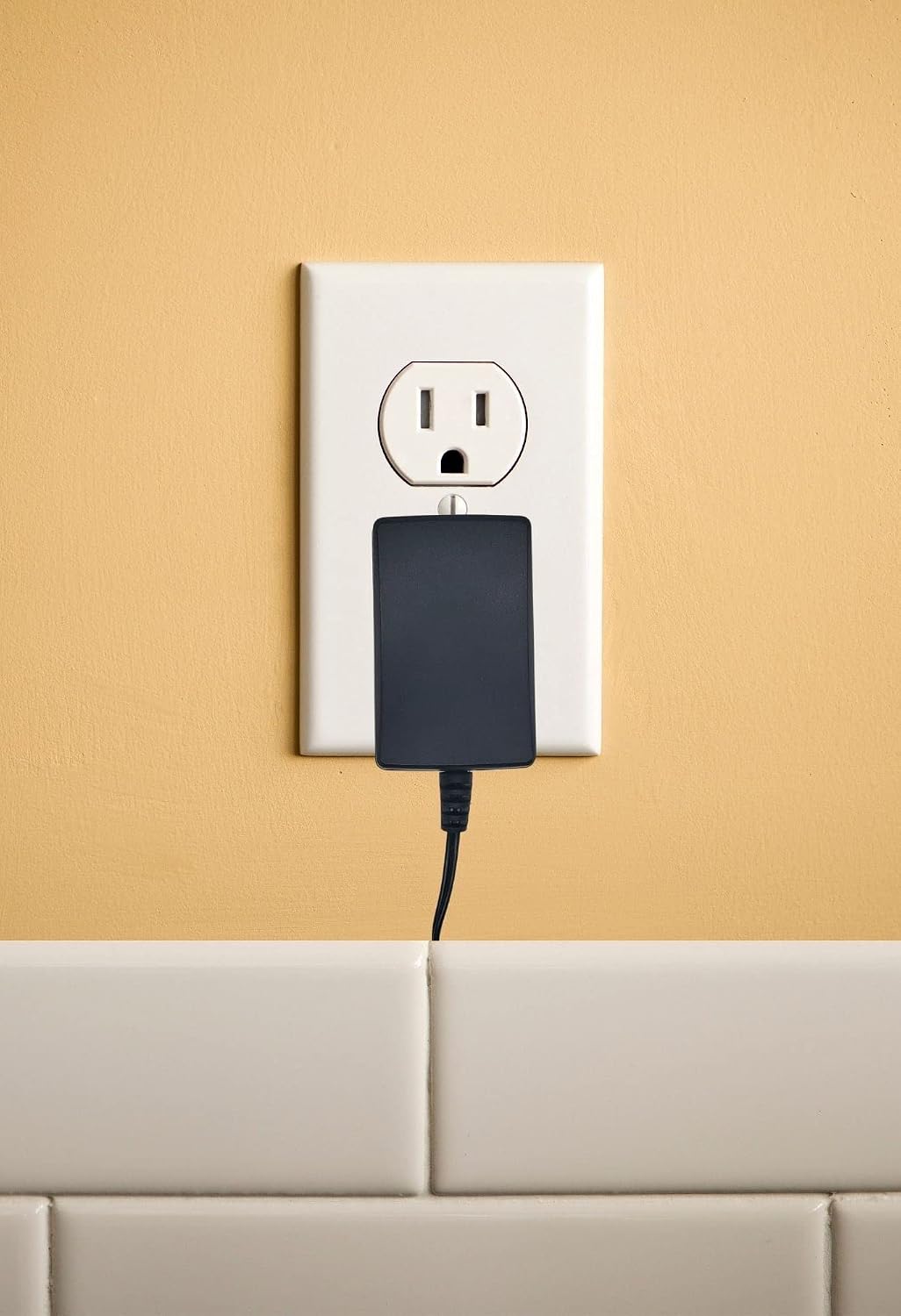 APD 12V 2A AC Adapter