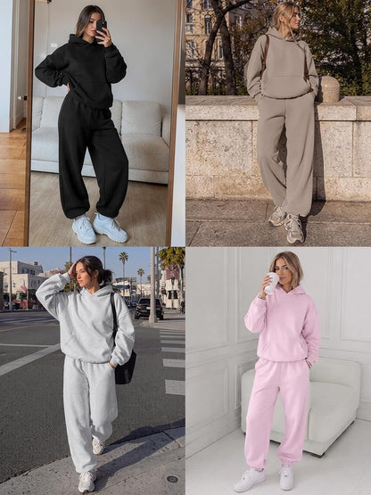 This cozy 2-piece tracksuit set offers an oversized, relaxed fit with a soft, warm fabric blend. Perfect for casual lounging or everyday wear.