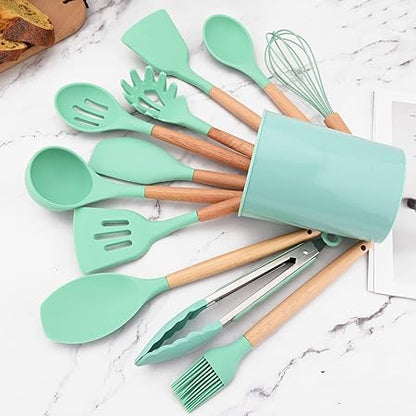 1pc Green Silicone Slotted Spoons Cooking Large Serving Spoon, Heat Resistant Cooking Utensils for Kitchen Cooking Baking Stirring Mixing Tools