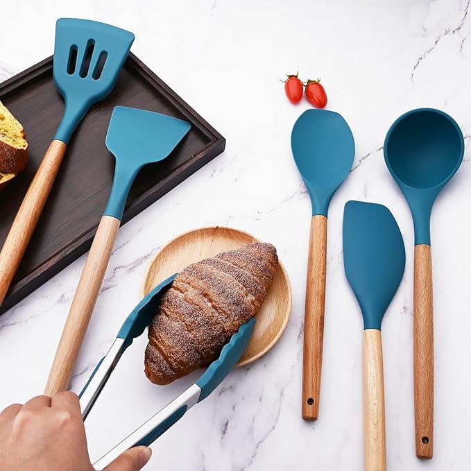 1pc Blue Silicone Spoon Spatula Set with Wooden Handle, Heat Resistant Rubber Scraper, Non-stick Ideal Cookware for Cooking, Baking and Mixing.