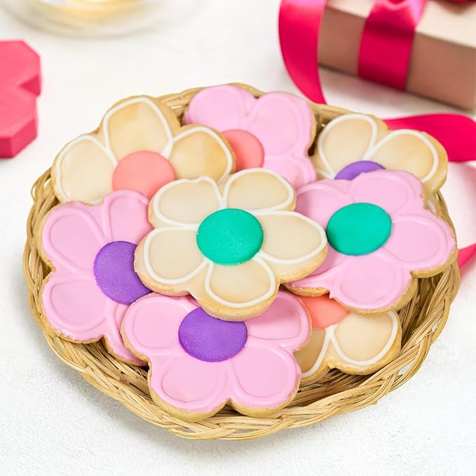 ALLTOP Flower Cookie Cutter Set  4 Different Sizes of Scalloped Stainless Steel Biscuit Cutters for Baking, Donut, English Muffin, and More