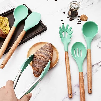 1pc Green Silicone Slotted Spoons Cooking Large Serving Spoon, Heat Resistant Cooking Utensils for Kitchen Cooking Baking Stirring Mixing Tools