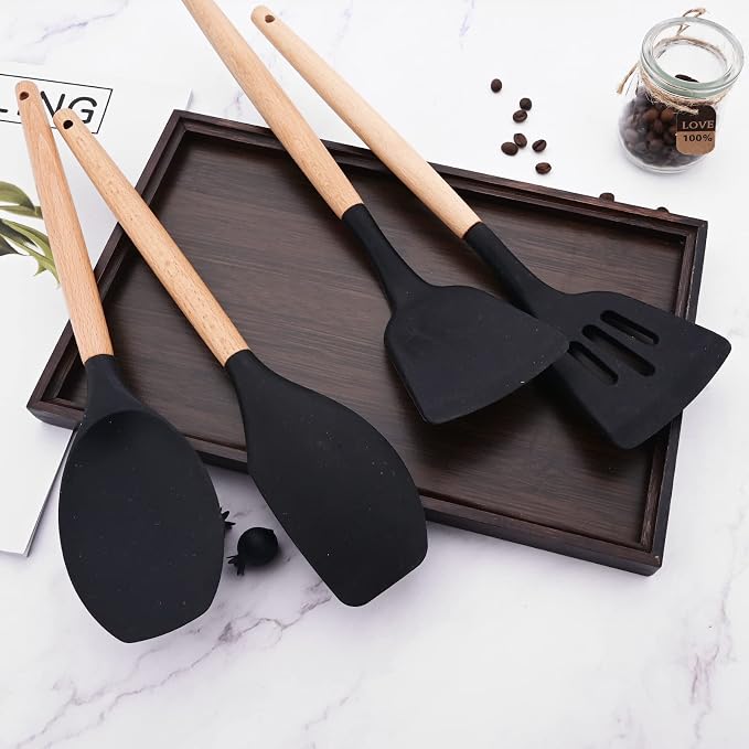 1pcs Silicone Flexible Spatula with Wooden Handle, Heat Resistant Kitchen Utensils Rubber Spatula Black Non-Stick Flexible Scrapers Baking Mixing Tool