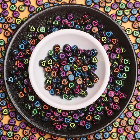 200Pcs DIY 7mm Materials Acrylic Flat Round Heart Pattern Spacer Loose Beads (Style 3)
