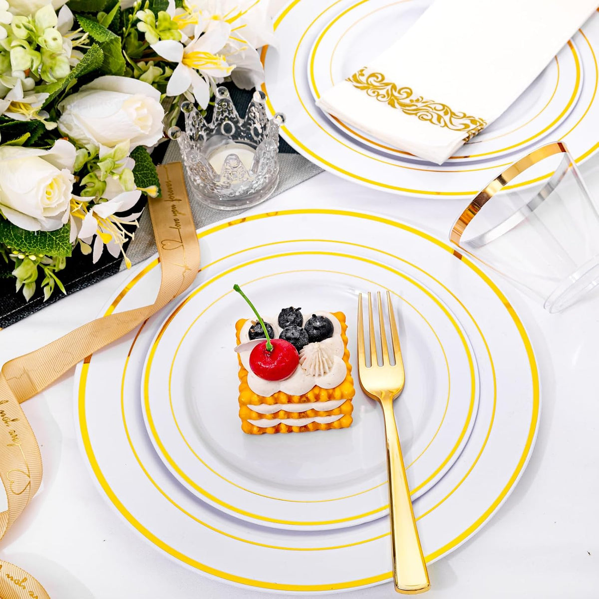Gold Plastic Plates, MCIRCO 50 Pieces Disposable Party Plates for Weddings, Premium Gold Rim Plates, Include 25 10.25 Inch Dinner Plates and 25 - 7.5 Inch Dessert Appetizer Plates