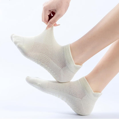 Tergy 8 Pairs Yoga Socks with Grip for Women Anti Skid Gripper No Slip Socks for Pilates, Barre, Dance,Yoga