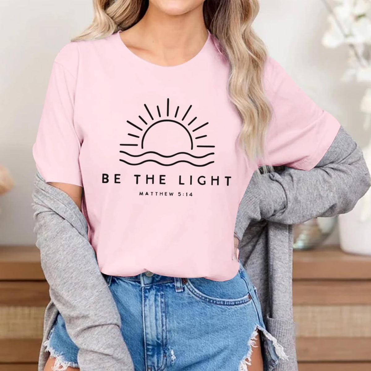 Sulayesh Christian Be The Light Shirts for Women Bible Verse Shirts Jesus Religious Faith Tshirts Inspirational Tees Tops.