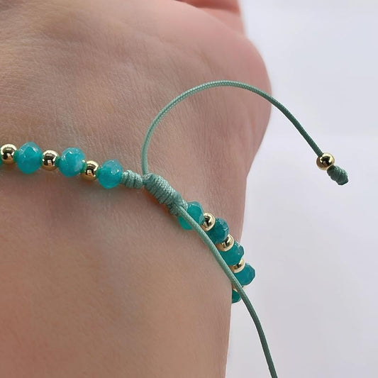 St Benedict Coin and Natural Round Aquamarine Agate Beads Adjustable Bracelet for Women (Aquamarine Agate)
