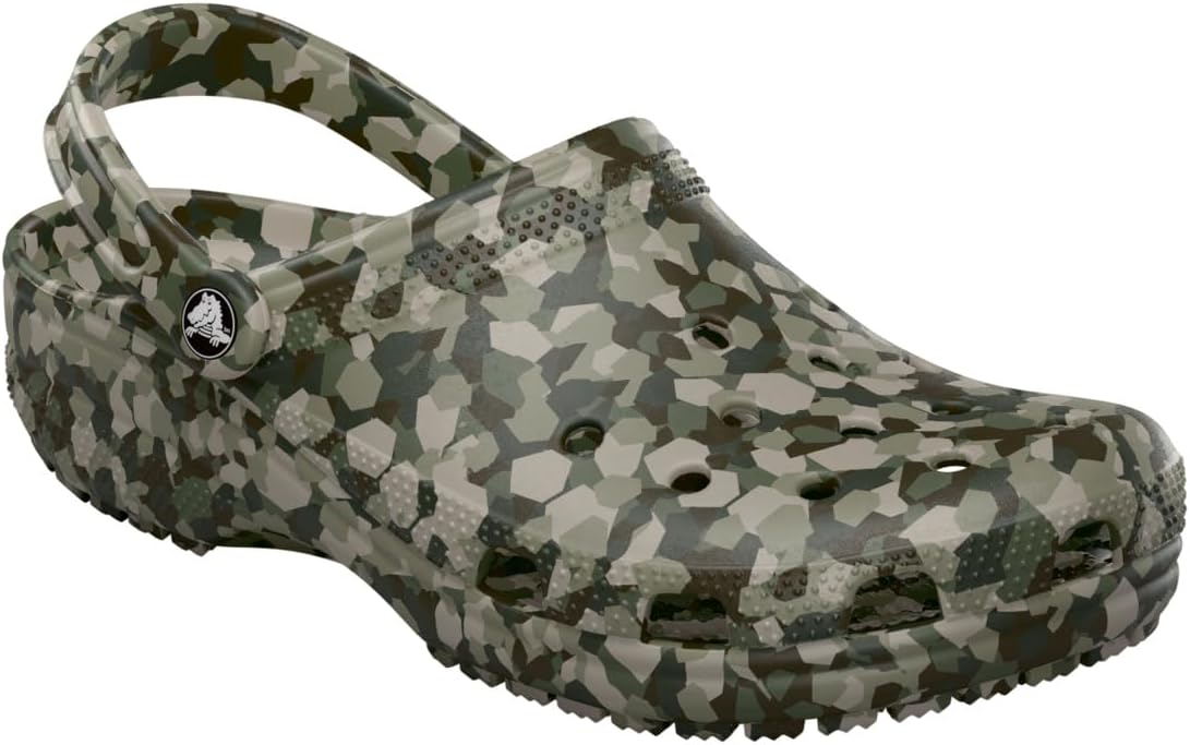 Size 6 - Women 4-Men, Stay on trend in the Crocs Classic Marbled Tie-Dye Clog, featuring lightweight and flexible comfort with a unique marbled design.