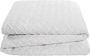 VCNY Home - Twin Comforter Set, 2-Piece Soft  Cozy Bedding with Matching Sham, Stylish Room Decor (Nina White, TwinTwin XL)