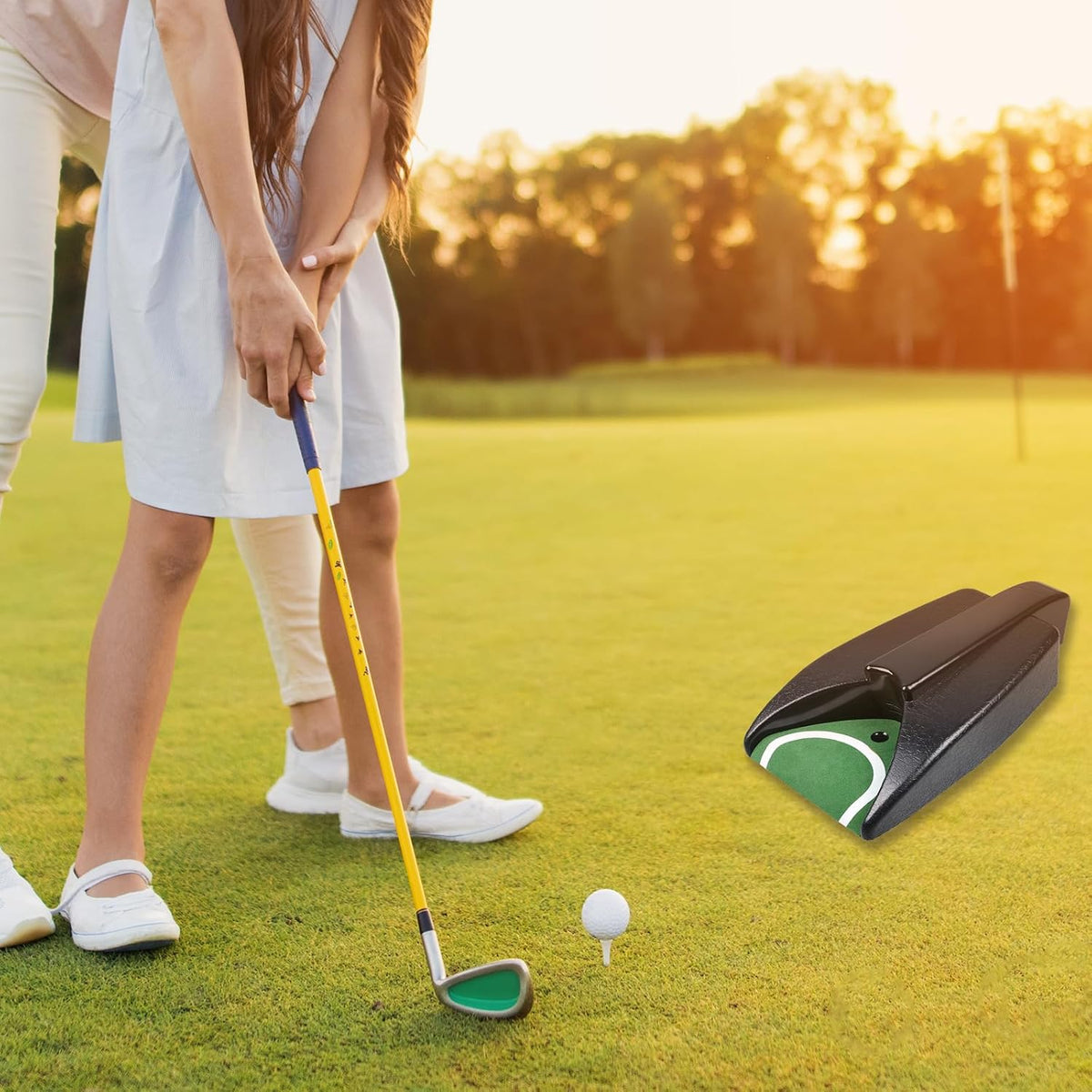 Golf Ball Return Putting Unit, Automatic Return Machine, Indoor Golf Putting Hole, Battery-Powered Practicing, Suitable for Practicing at Home, Office, Yard, Party