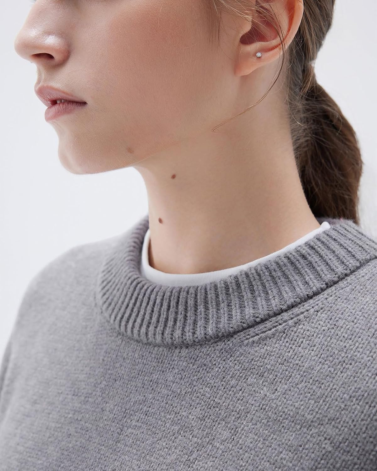 SUUKSESS Women Cashmere Blend Oversized Sweaters Long Sleeve Pullover Tops | Quiet Luxury Style, Crew Neck Jumpers, Dropped Shoulders, Casual Loos Fit, Fall Fashion Outfits, Work Travel Daily Wear