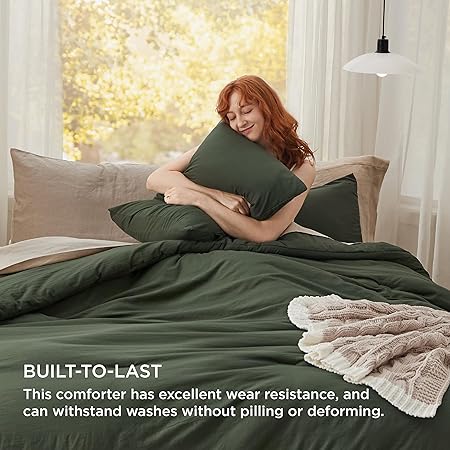 Bedsure California King Size Comforter Set, Dark Green Soft Prewashed Bedding for All Seasons, 3 Pieces GentleSoftTM Bed Set, 1 Lightweight Comforter (104"x96") and 2 Pillowcases (20"x36")
