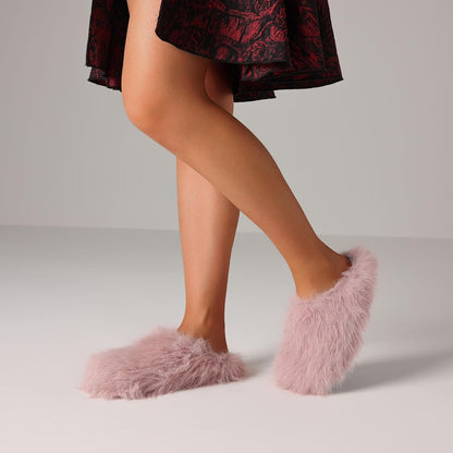 Goiphrri Fuzzy Slippers Mules for Women Fluffy Flat Platform Clogs Mule Fashion Round Toe Soft Plush Slide On Shoes Women Indoor Outdoor Slides Sandals