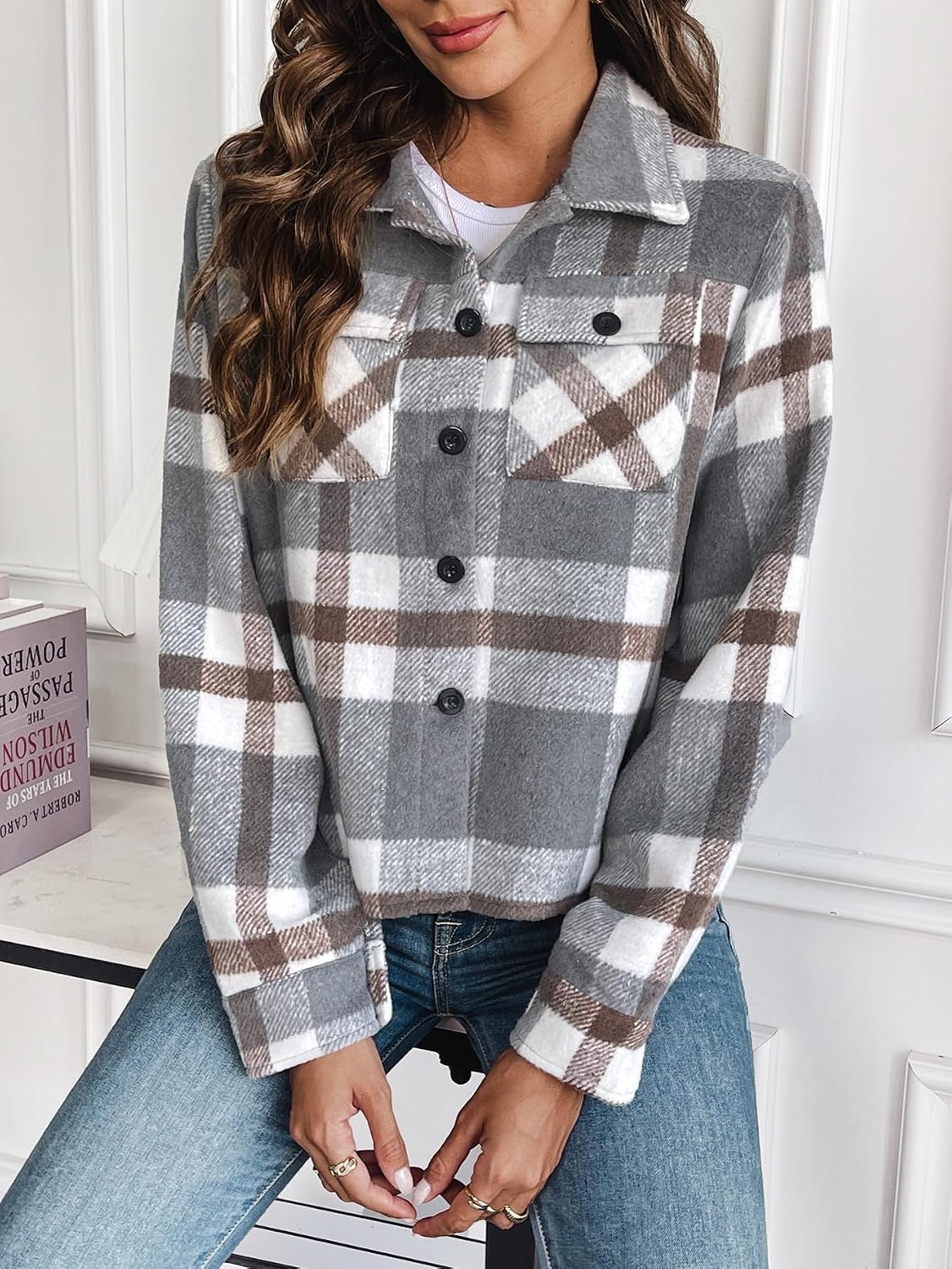 Zeagoo Flannels for Women Cropped Shacket Jacket Fashion Plaid Button Down Shirt