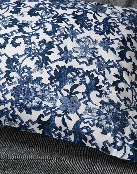 Luxury Duvet Cover Vintage Portuguese Tiles Multicolored Azulejos Medallion Denim Blue Pattern 3 Piece Cotton Bedding Set (King, Pottery Navy)