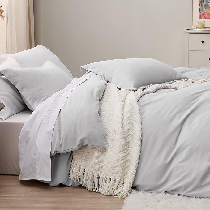 Bedsure Light Grey Duvet Cover Queen Size - 3 Pieces Prewashed Extra Soft Bedding Set, Includes 1 Duvet Cover 90x90 Inches with Zipper Closure  2 Pillow Shams, Comforter Not Included