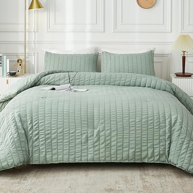 AveLom Seersucker Queen Comforter Set, Sage Green, 90x90, 3 Pieces