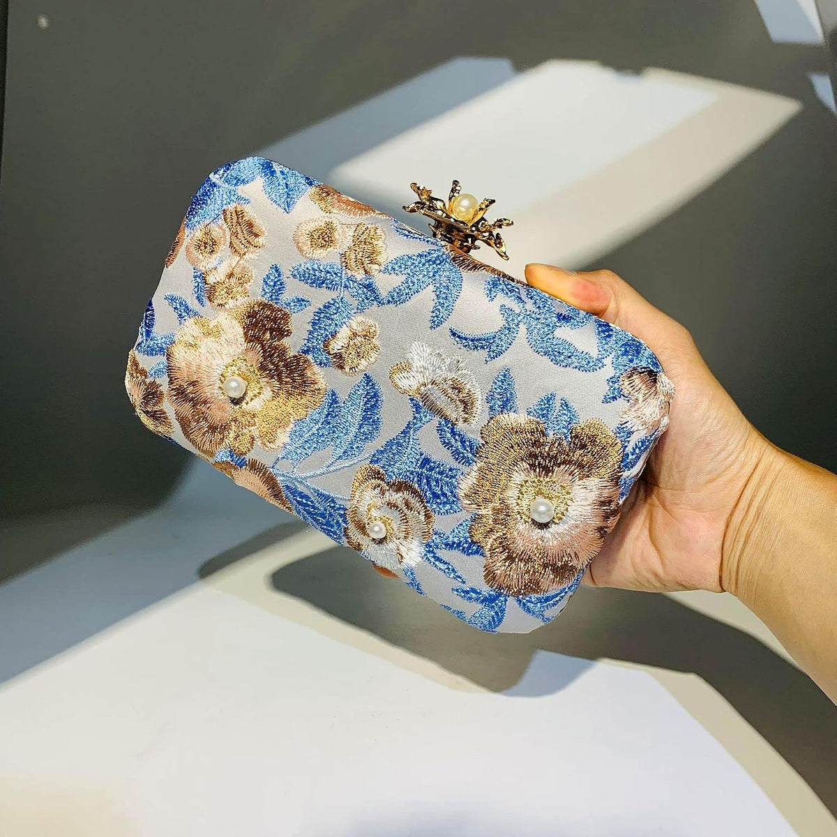 HUFFA Women Embroidery Flowers Evening Clutch Bags Diamond Banquet Shoulder Bags Wedding Dinner Wallets Purse (Color : Blue)