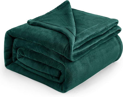 Bedsure Fleece Blankets King Size Emerald Green - Bed Blanket Soft Lightweight Plush Cozy Fuzzy Luxury Microfiber, 108x90 inches