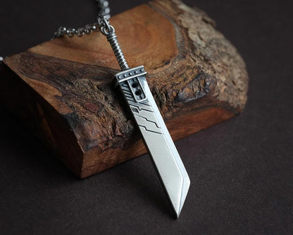 925 Sterling Silver Fantasy RPG F F VII 7 Remake Cloud Buster Sword Pendant Necklace