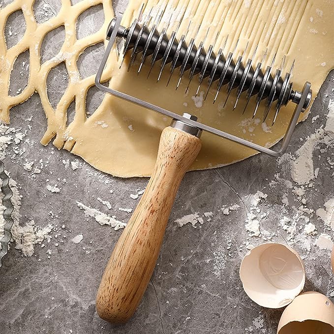 Stainless Steel Dough Lattice Top Cookie Pie Pizza Bread Pastry Crust Roller Cutter Holder Wooden Handle, Lattice Dough Cutter for Fishnet Crust