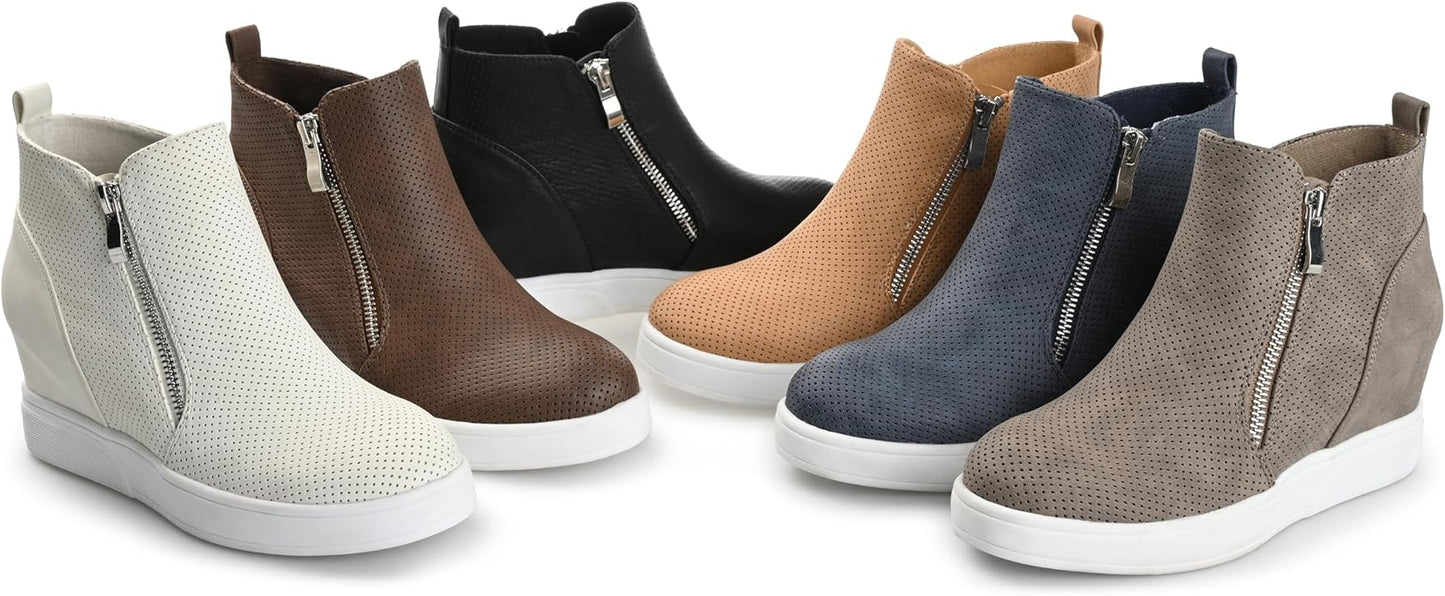Journee Collection Women's Pennelope Sneaker