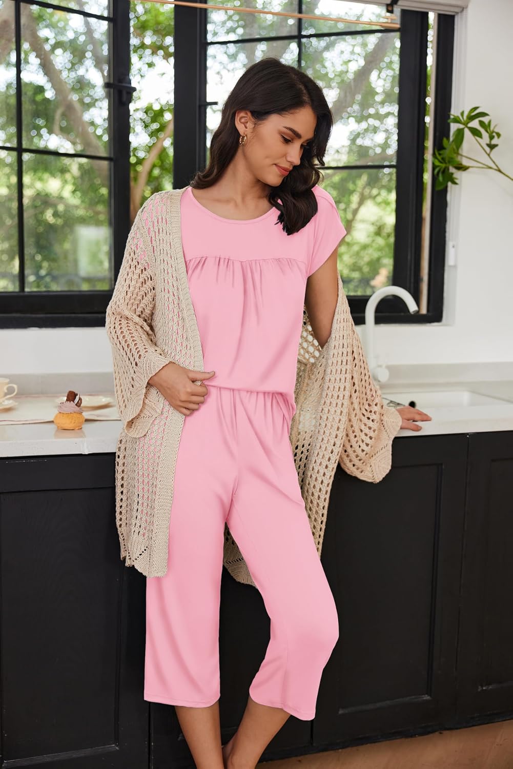 Ekouaer Womens Capri Pajama Set Short Sleeve Mumu Pjs Pleated Top Capri Pants with Pockets Sleepwear Lounge Set