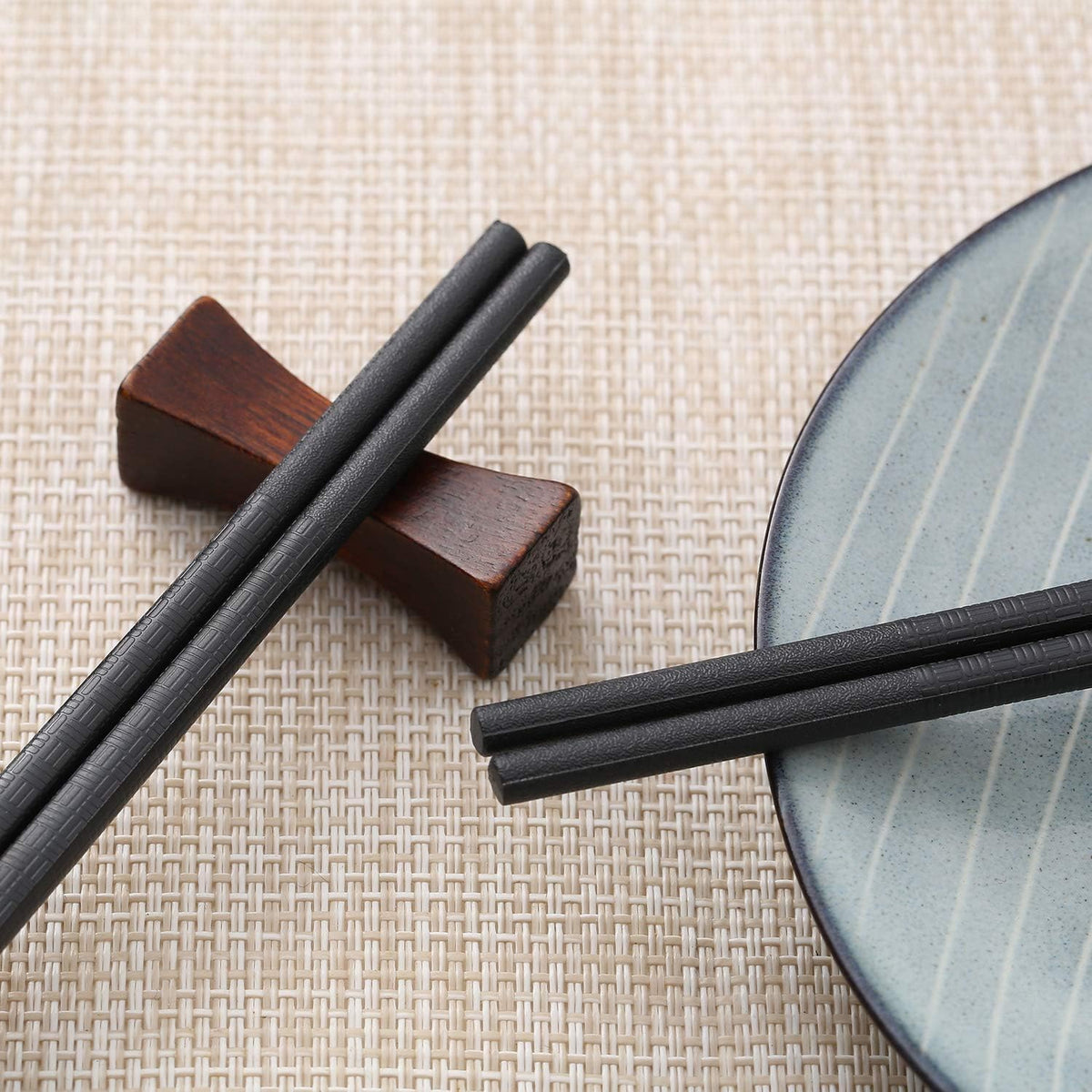 4 Pairs Fiberglass Chopsticks, Reusable Alloy Chop Sticks Non-slip Chopsticks, Dishwasher, 9 1/2 Inches