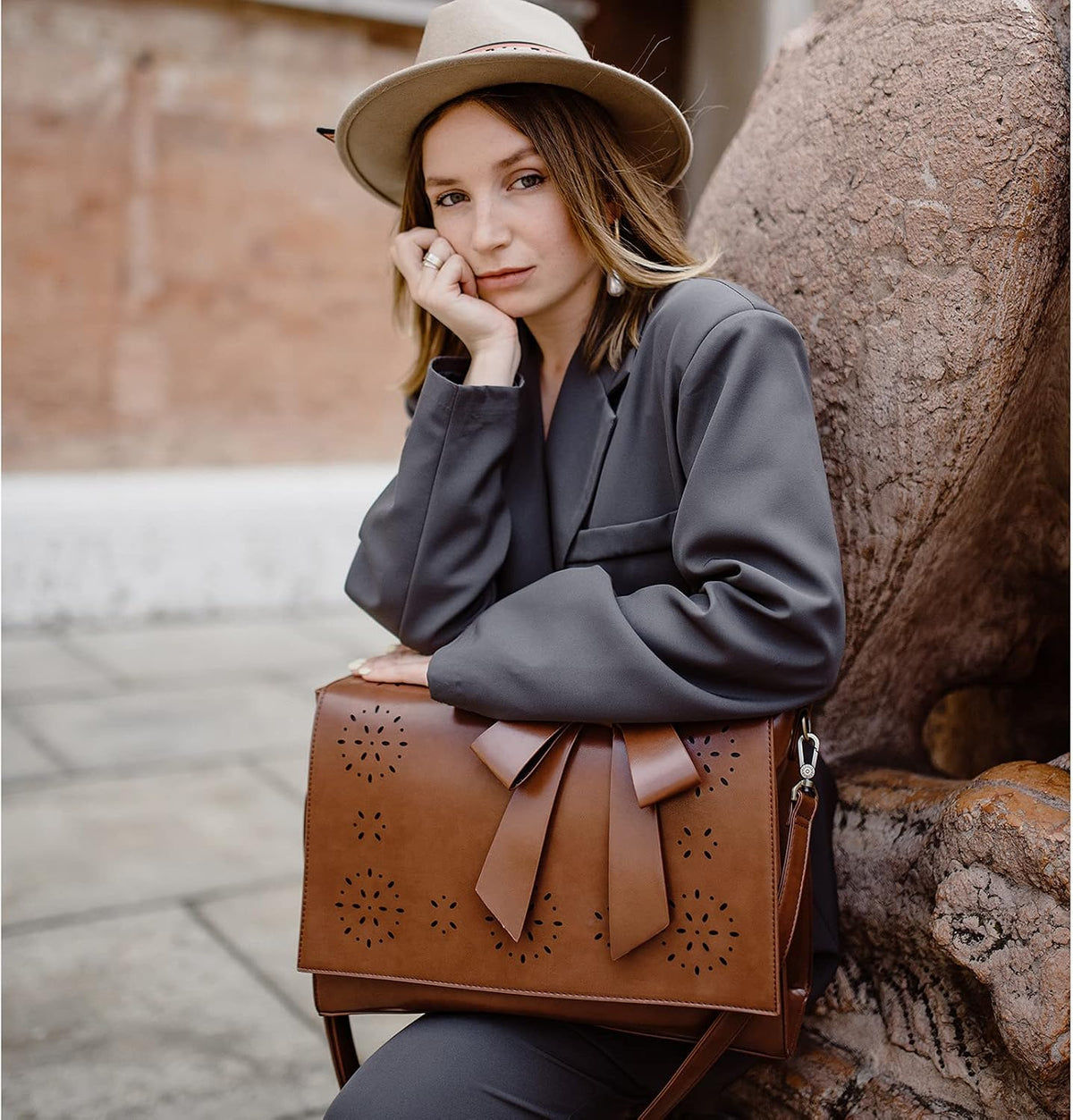 ECOSUSI Women's Briefcase Vegan Leather Laptop Bag for Work Shoulder Computer Satchel Bag with Detachable Bow.
