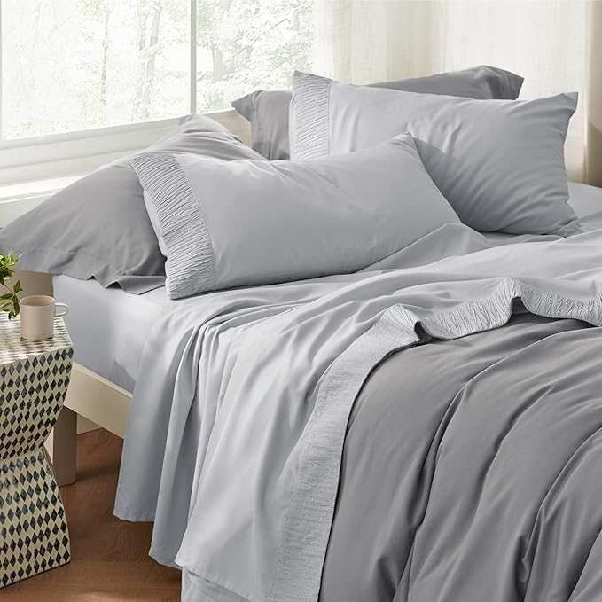Bedsure Queen Sheet Set - 4 Pieces Soft Queen Size Sheets - Breathable  Cooling - Hotel Luxury - Easy Care Polyester Microfiber Bedding for Women, Men, Light Grey