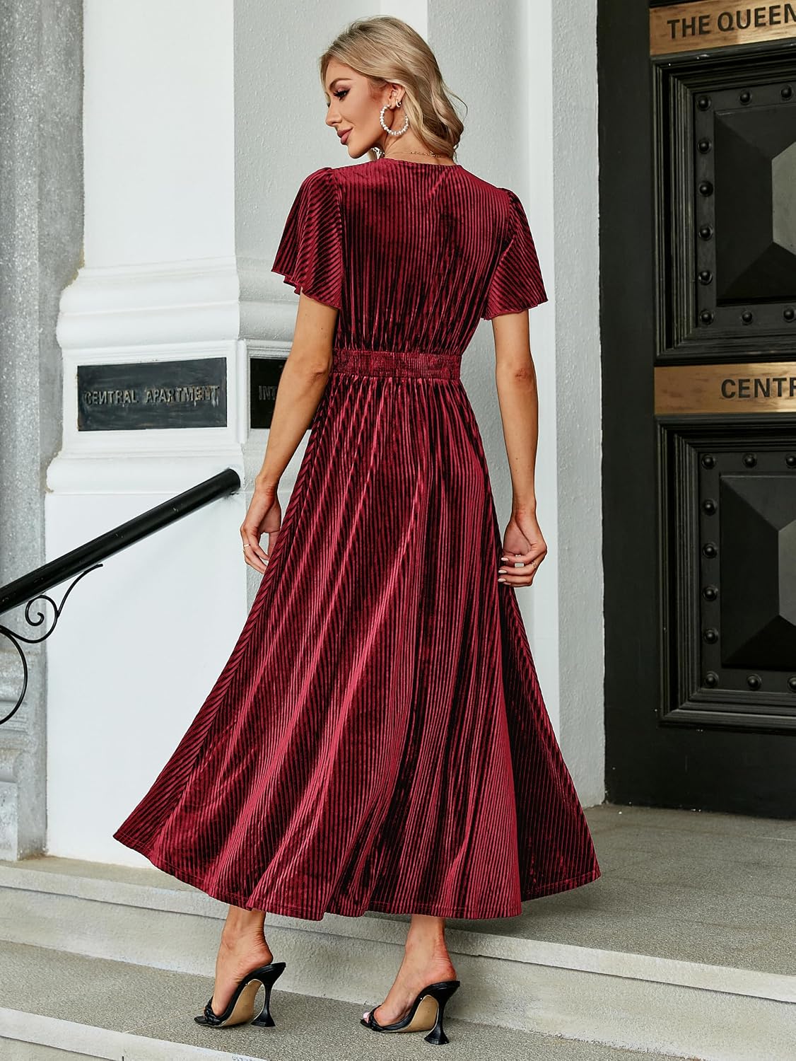 Simplee Women’s V Neck Velvet Maxi Dress Short Sleeve Empire Waist Long Formal Dress for Wedding Guest