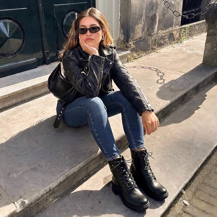Step into fall and winter with these versatile ankle boots featuring a classic lace-up design, chunky heel, and lightweight yet durable construction.