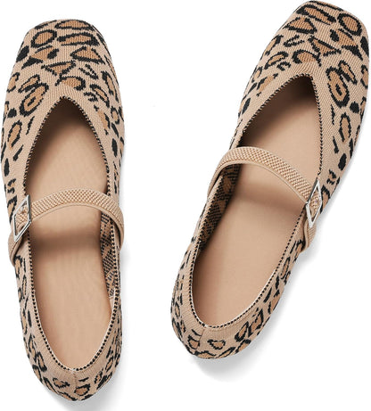 CELNEPHO Flats for Women Mary Jane Shoes Ballet Flats Shoes Square Toe with Ankle Strap Dressy Comfortable Office Shoes.