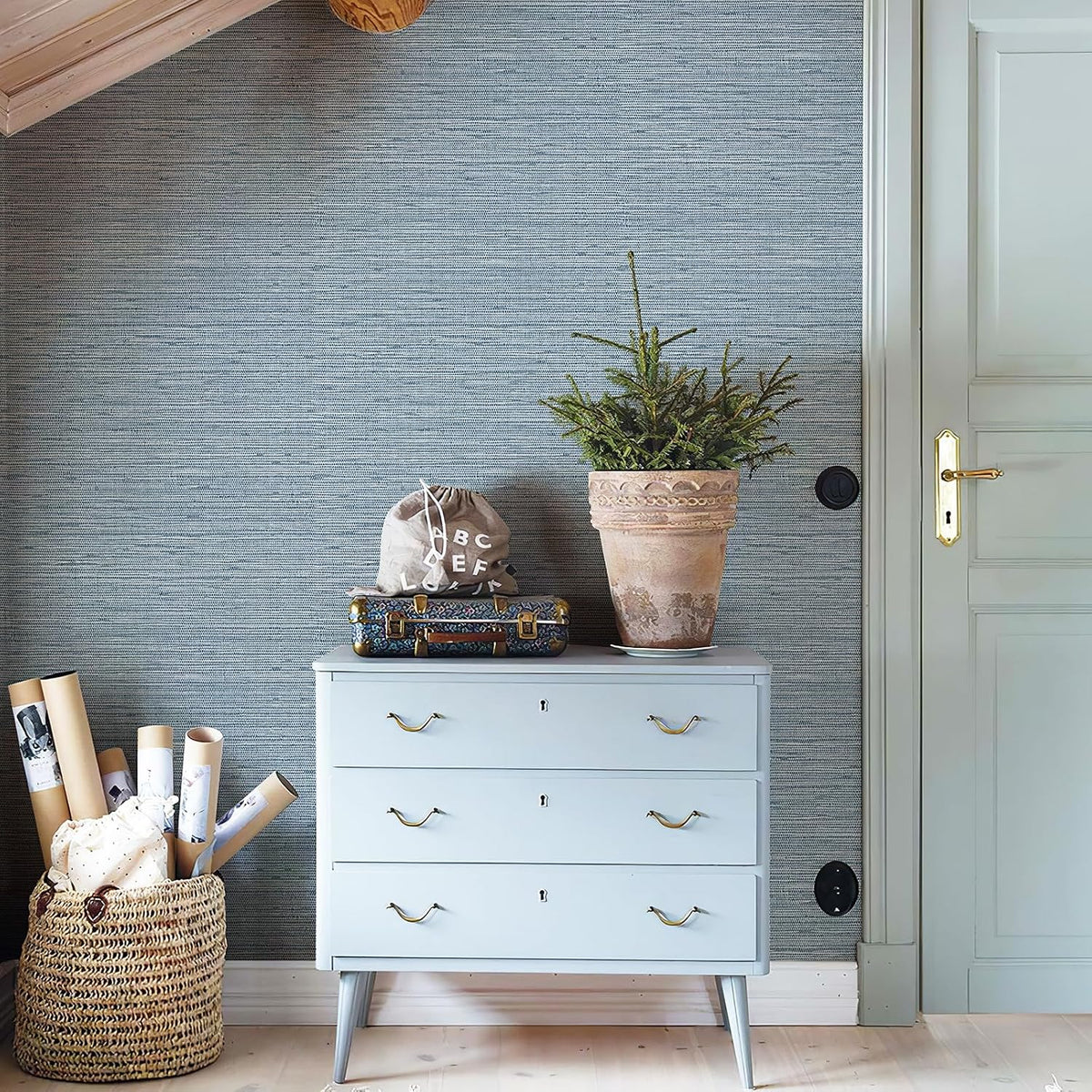 Grasscloth Peel and Stick Wallpaper 17.3" x 197" Blue Textured Grasscloth Wall Paper Renter Friendly Wallpaper Self Adhesive Removable for Bathroom Bedroom