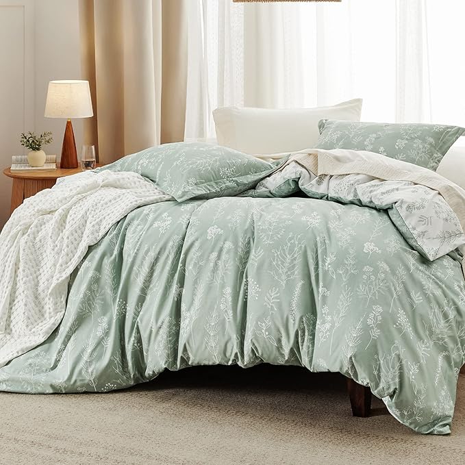 Bedsure King Comforter Set - Sage Green Bed Set, 3 Pieces Cute Floral Bedding, 1 Soft Reversible Botanical Flowers Comforter and 2 Pillow Shams