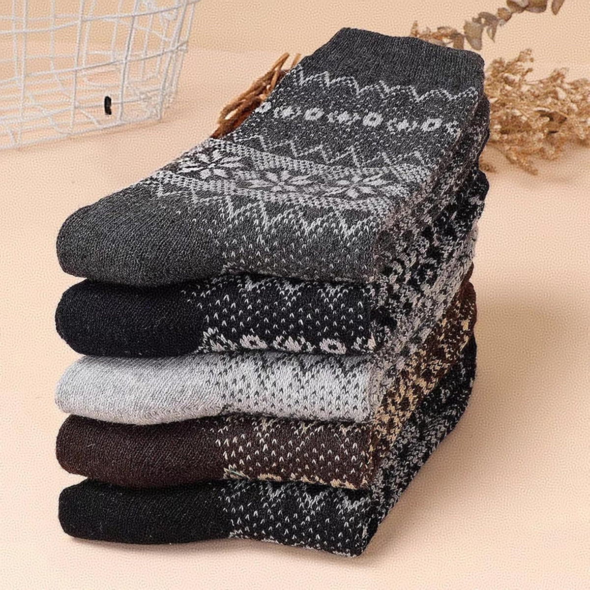 5 Pairs mens Wool Socks Winter Soft Cozy Crew Socks Thick Warm Wool Knit Boots Socks for men