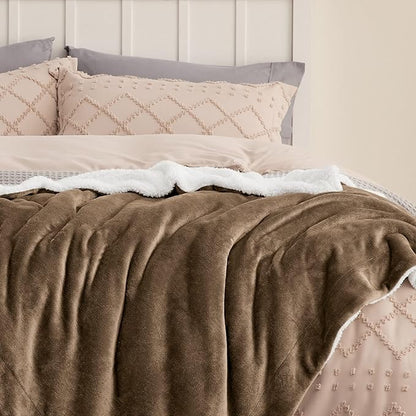 Bedsure Sherpa Fleece Blankets Queen Size for Bed - Thick and Warm, Soft Fuzzy Plush Queen Blanket for Winter, Camel, 90x90 Inches