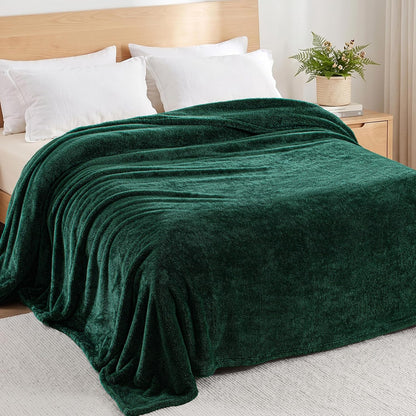 Exclusivo Mezcla Fuzzy Plush Fleece Bed Blanket King Size, Forest Green