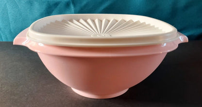 Tupperware Servalier Bowl Pastel Pink 4-cup/950 mL